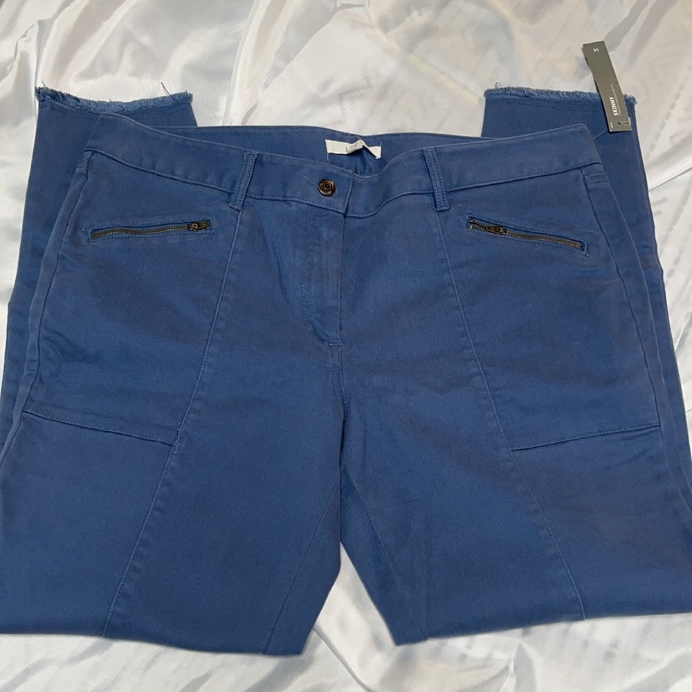 Loft Pants - Picture 3 of 8